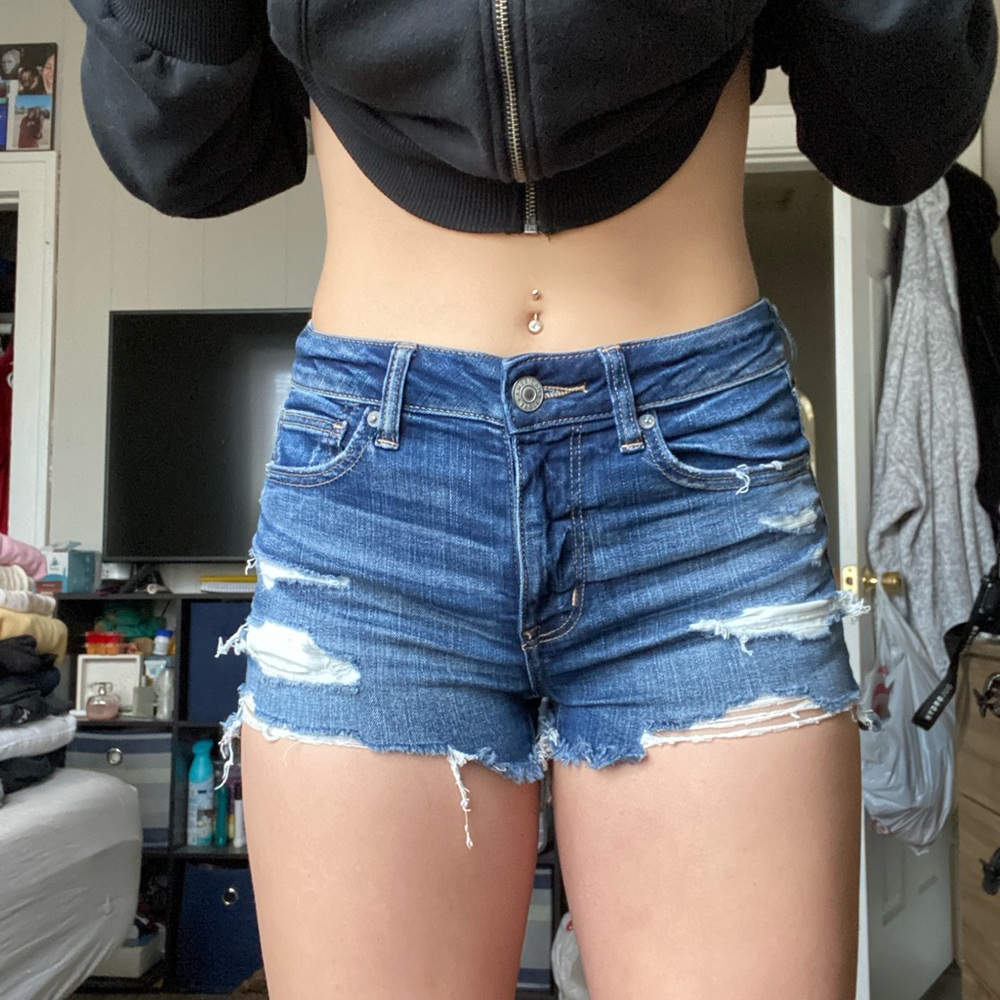 American Eagle shorts size 4